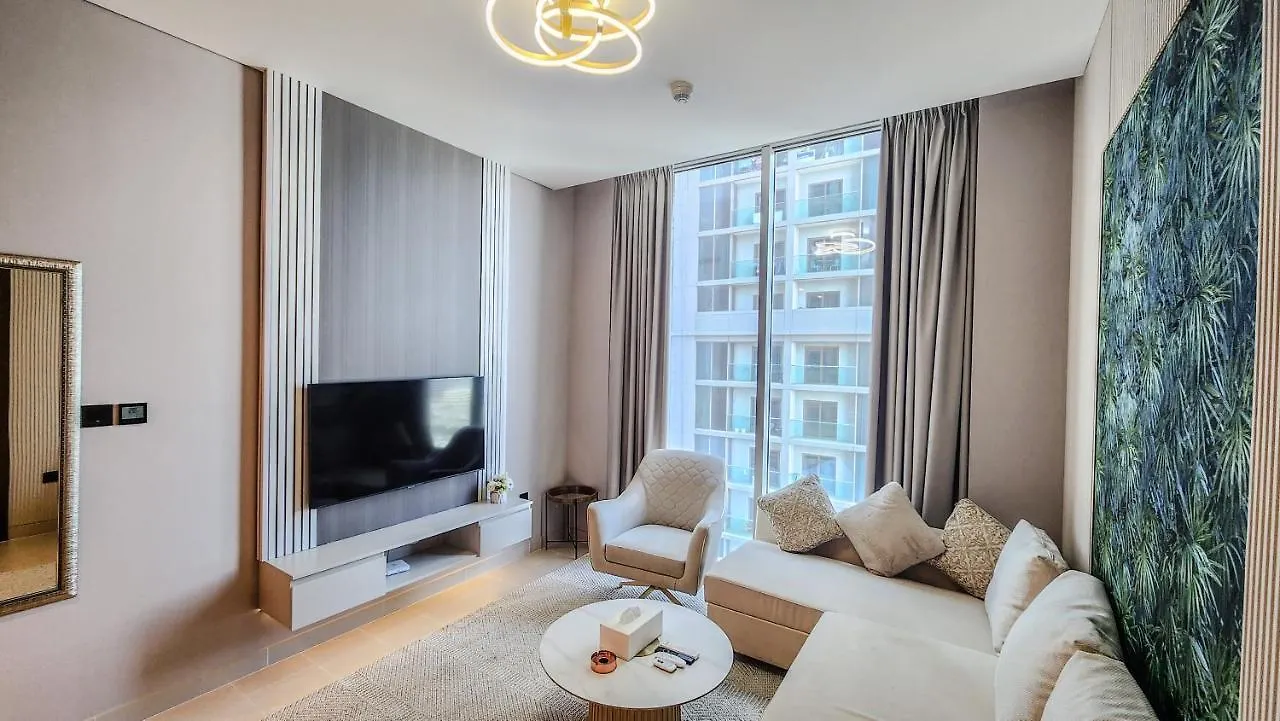 Stay By Latinem Luxury 2Br Holiday Home Cvr B1308 Near Burj Khalifa 迪拜